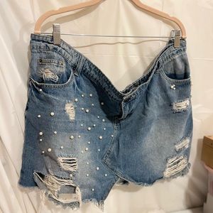 PLUS RUE21 PEARL DISTRESSED DENIM SKIRT